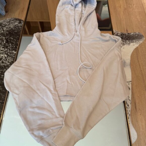 NWT TNA Light Grey Cozy Fleece Boyfriend Cropped Hoodie - Size 1 - Picture 6 of 7